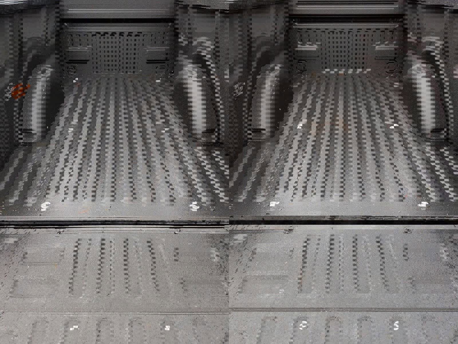 Certified 2019 Ford F150 XLT w/ Equipment Group 302A Luxury image 35