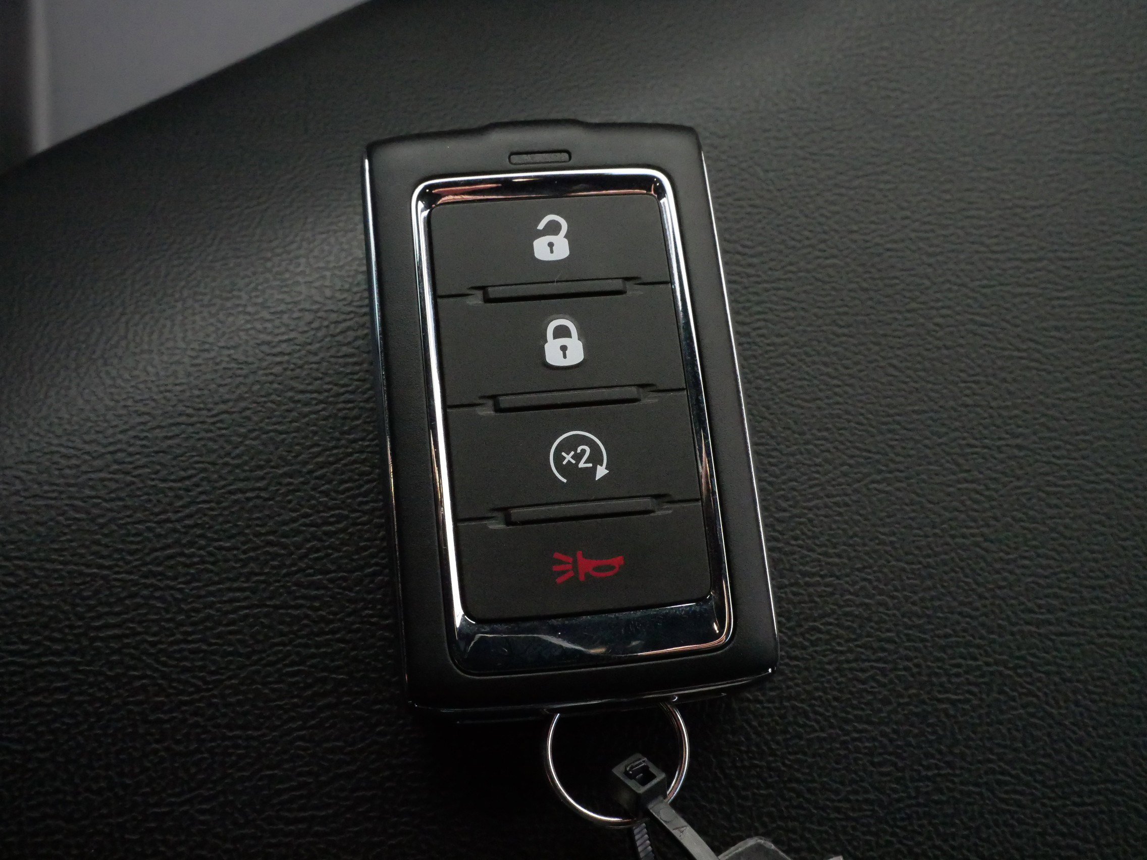 Used 2025 Dodge Charger R/T w/ Sun & Sound Package image 33