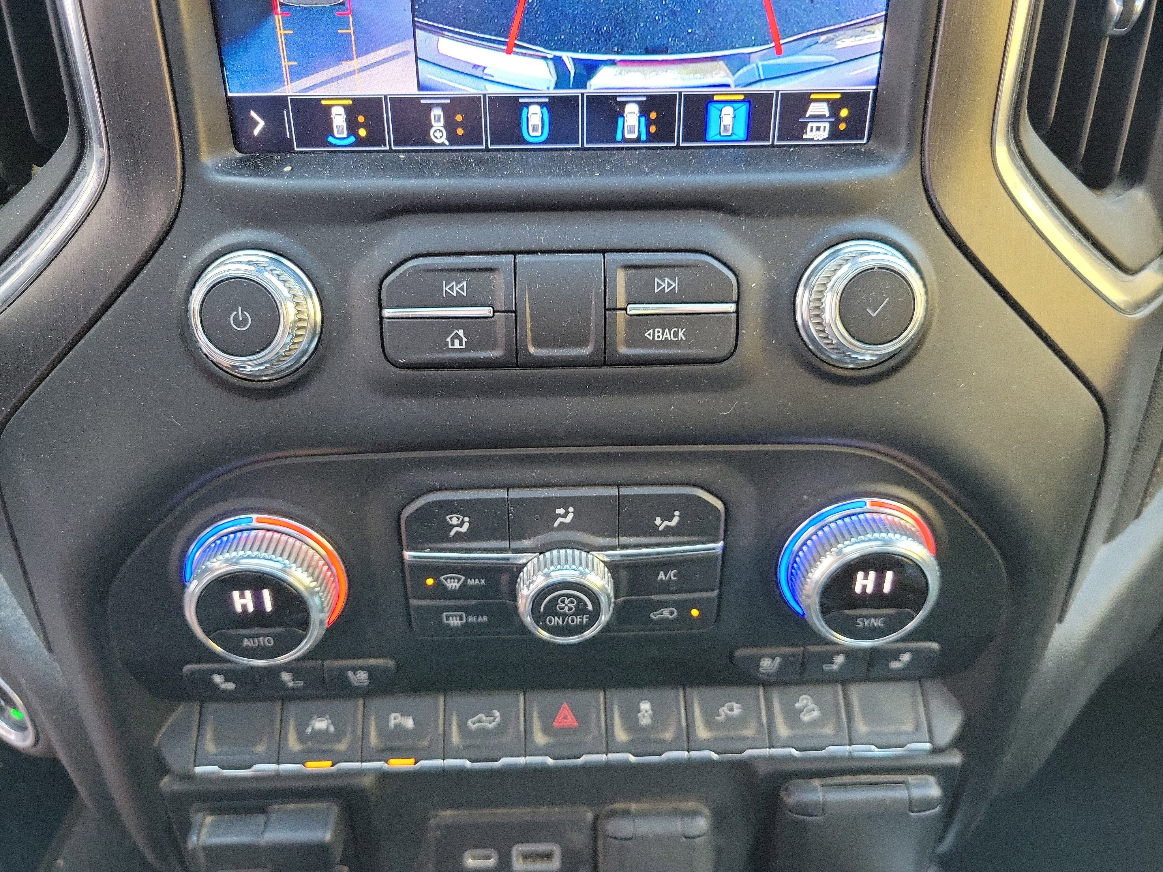 Used 2022 GMC Sierra 1500 AT4 w/ AT4 Premium Package image 17