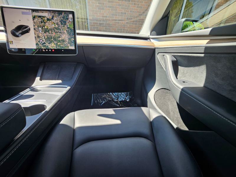 Used 2023 Tesla Model Y Long Range AWD/4WD image 56