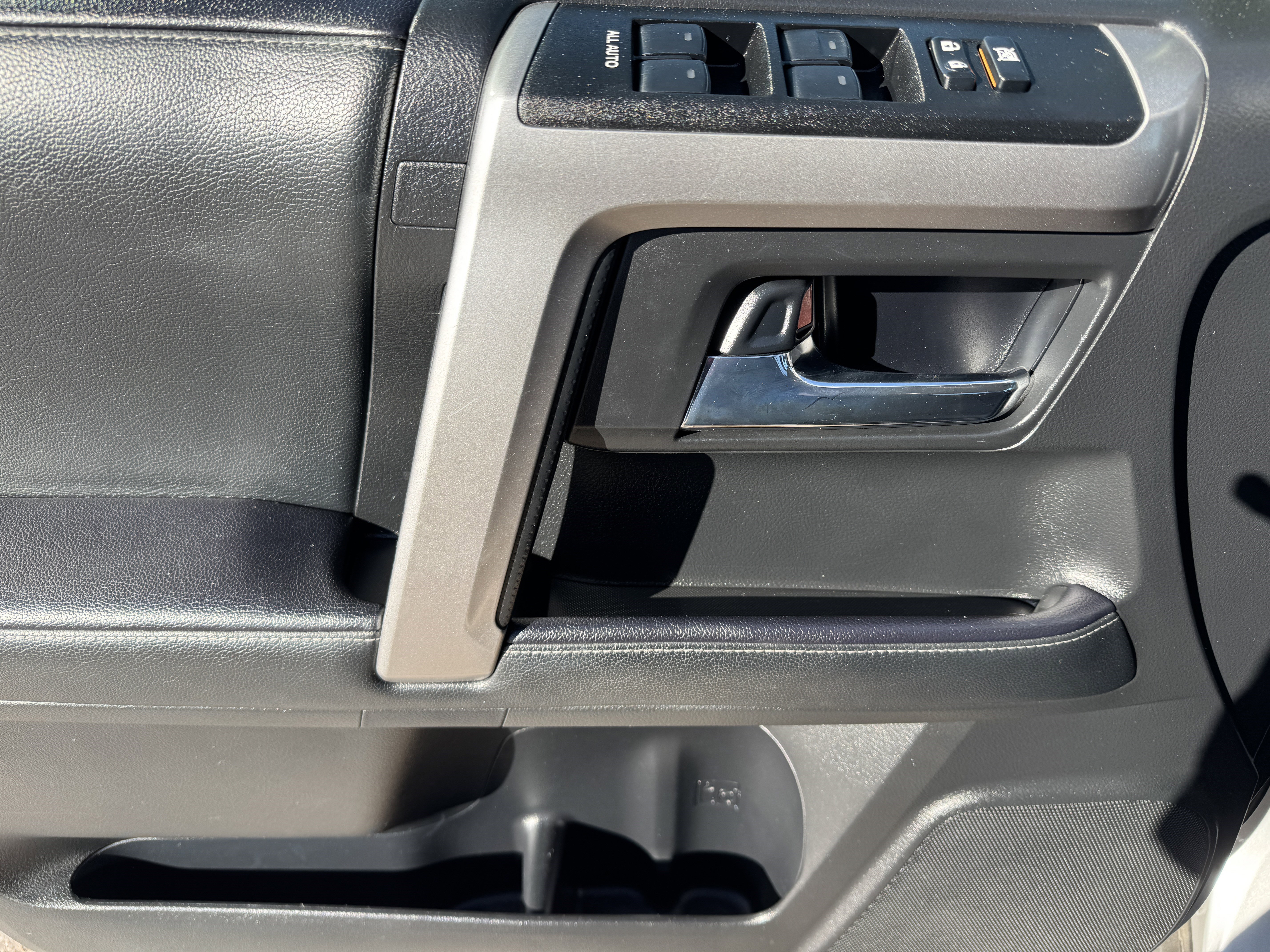 Used 2021 Toyota 4Runner SR5 Premium image 9