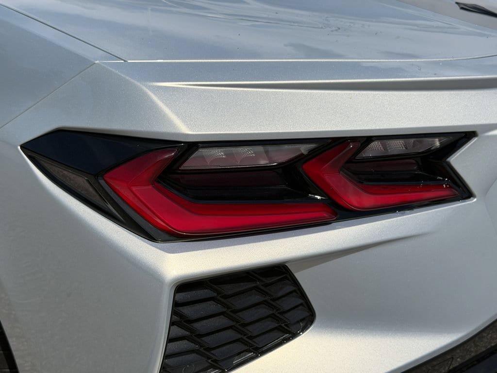 Used 2021 Chevrolet Corvette Stingray Preferred Conv w/ 2LT RWD image 11