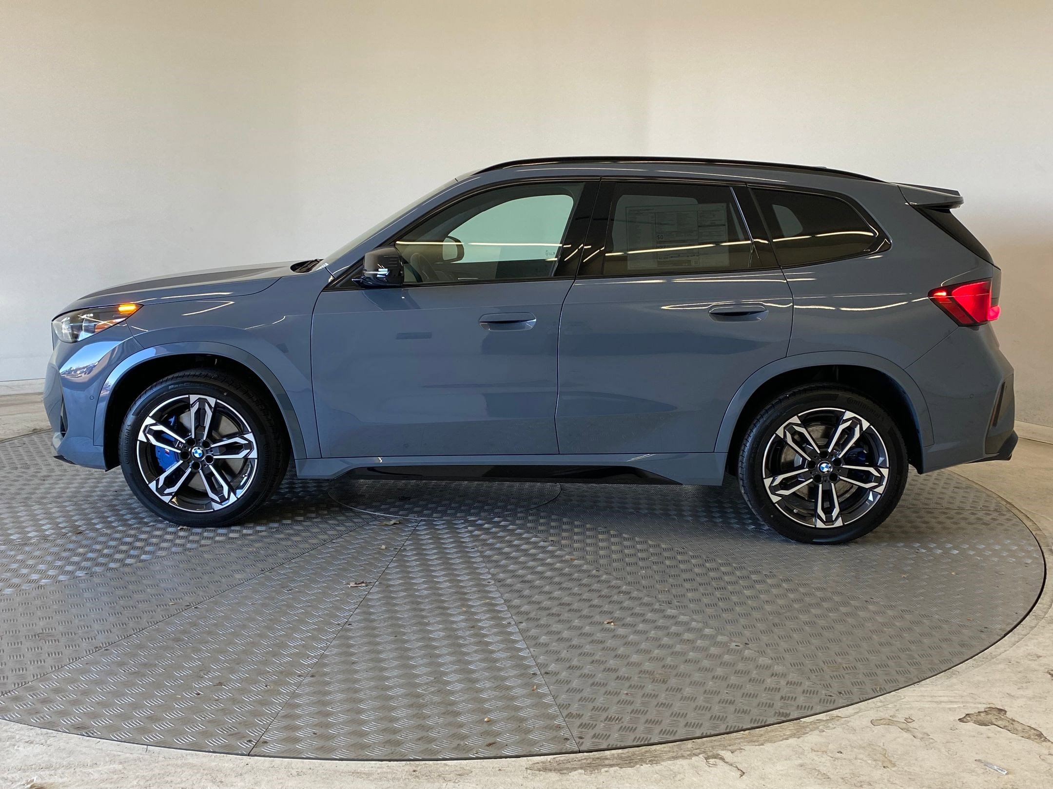 New 2026 BMW X1 M35i w/ Technology Package AWD/4WD image 2
