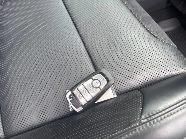 Used 2025 Ford F150 Raptor AWD/4WD image 6