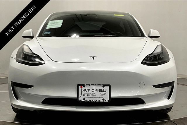 Used 2023 Tesla Model 3 Standard Range image 3