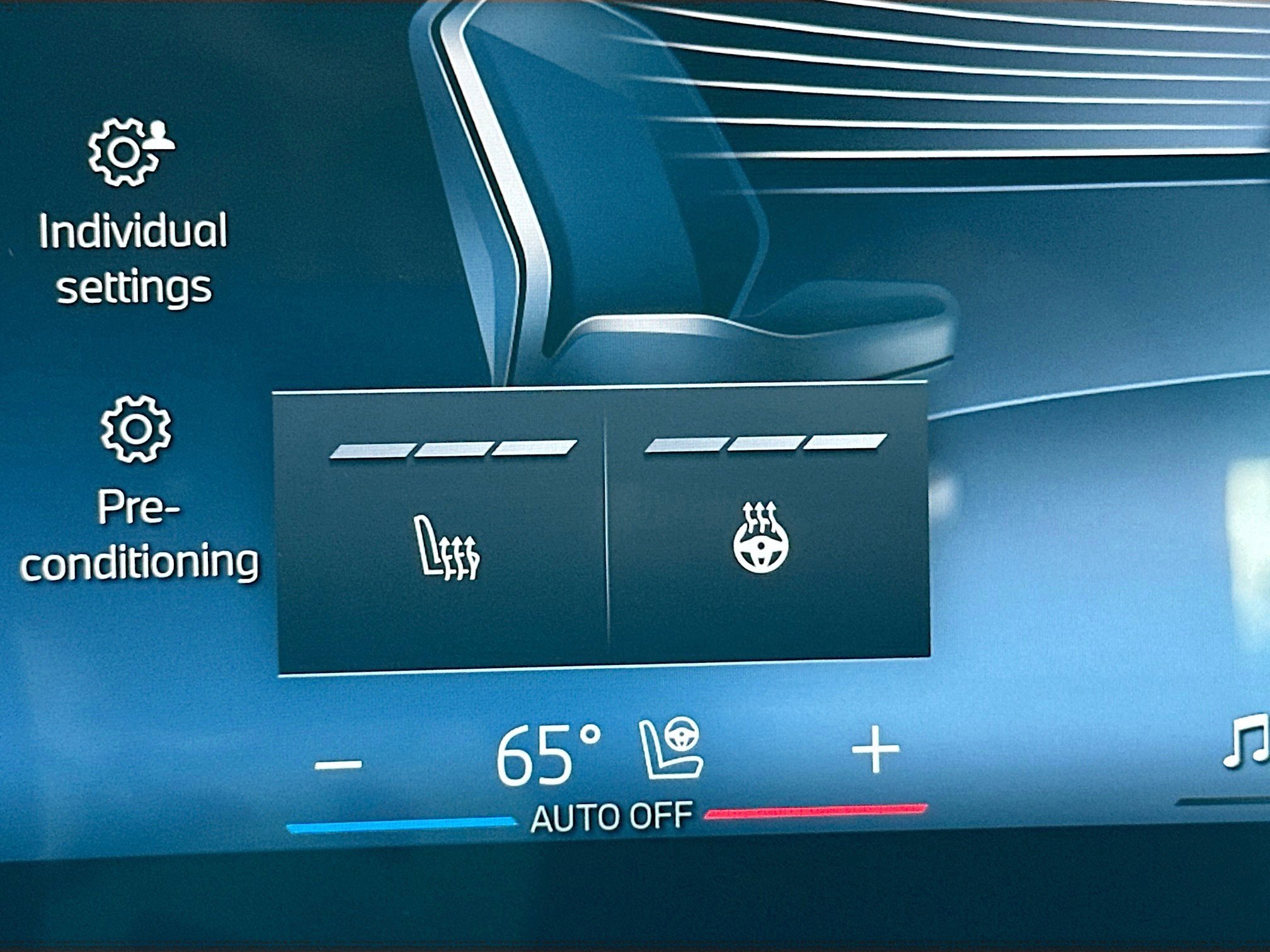 Used 2023 BMW 740i w/ Parking Assistance Package image 21