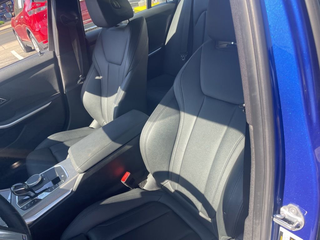 Used 2019 BMW 330i xDrive Sedan w/ M Sport Package image 8