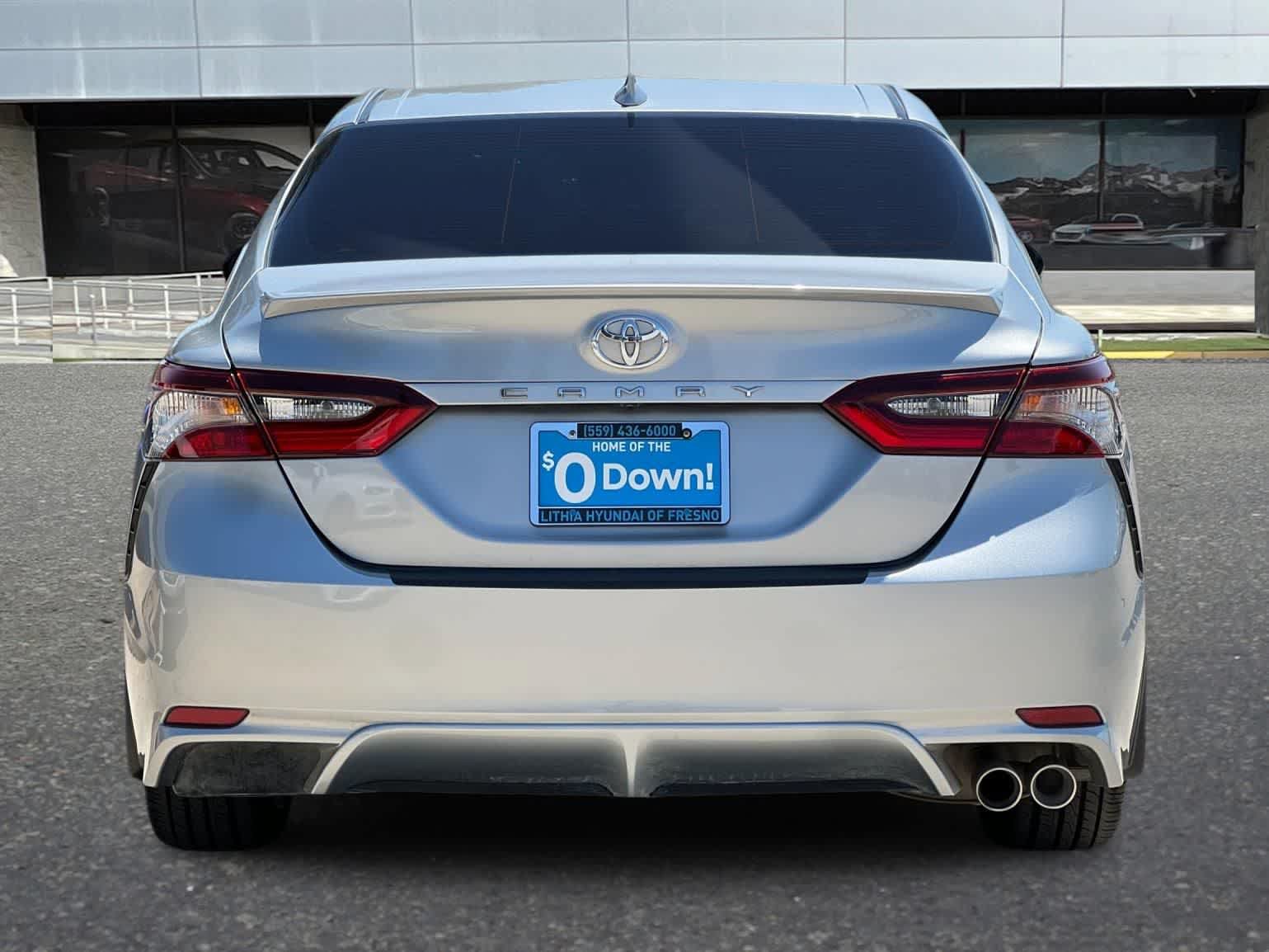 Used 2021 Toyota Camry SE w/ Convenience Package FWD image 8