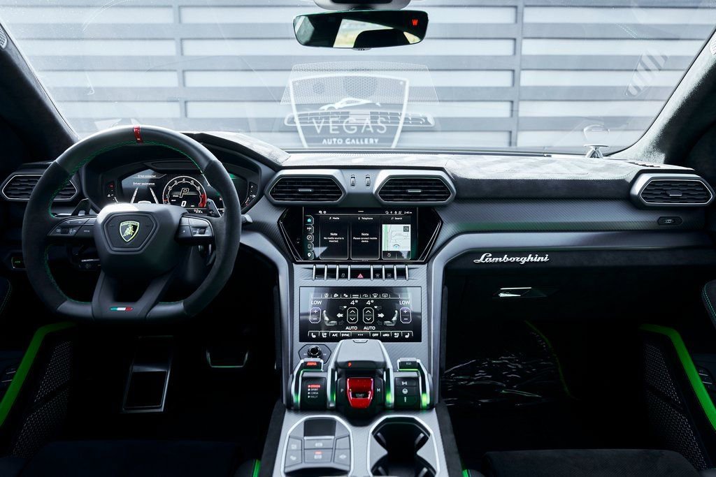 Used 2024 Lamborghini Urus Performante image 63