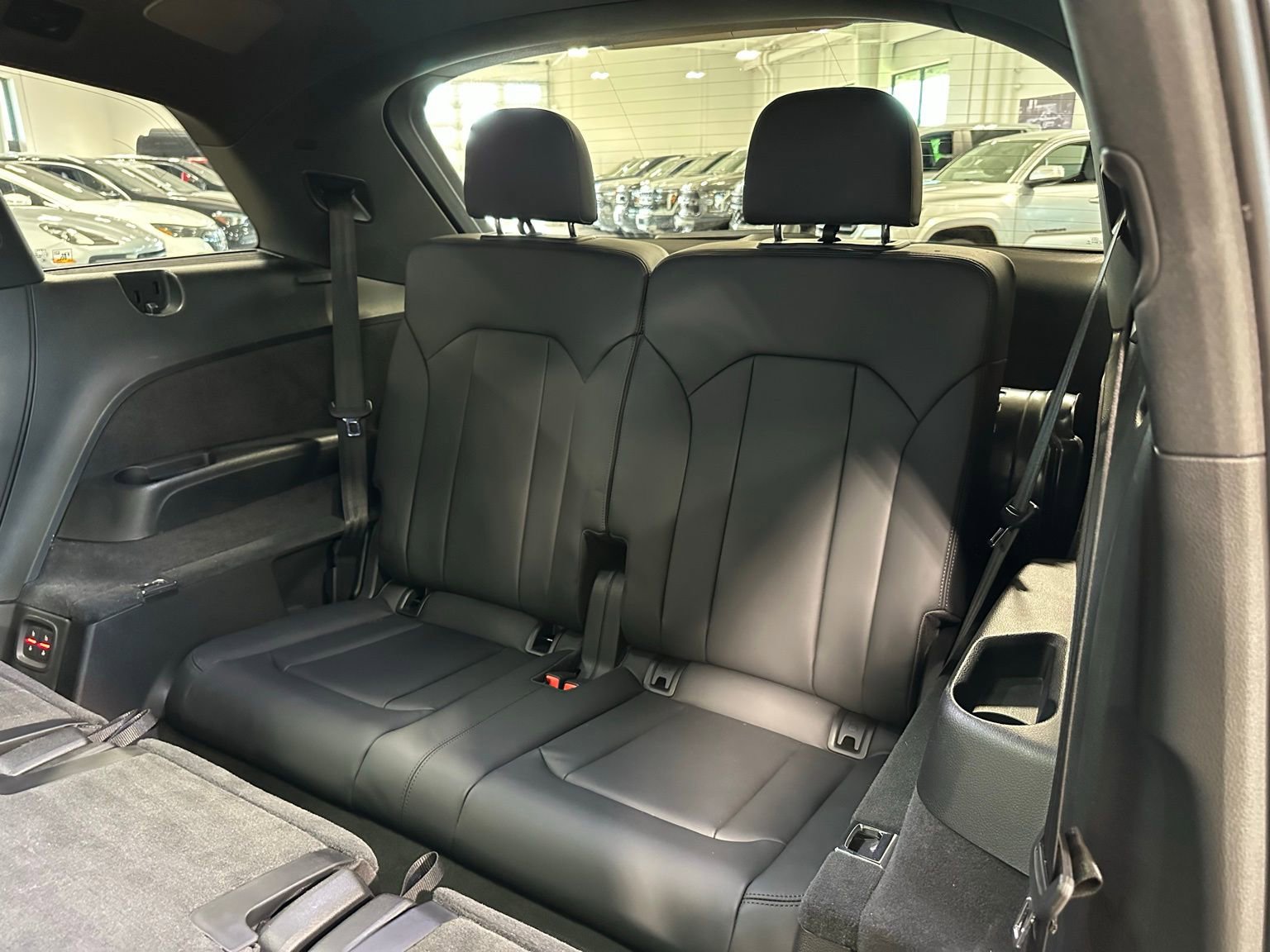 Used 2021 Audi SQ7 Premium Plus w/ SQ7 Black Optic Package image 41