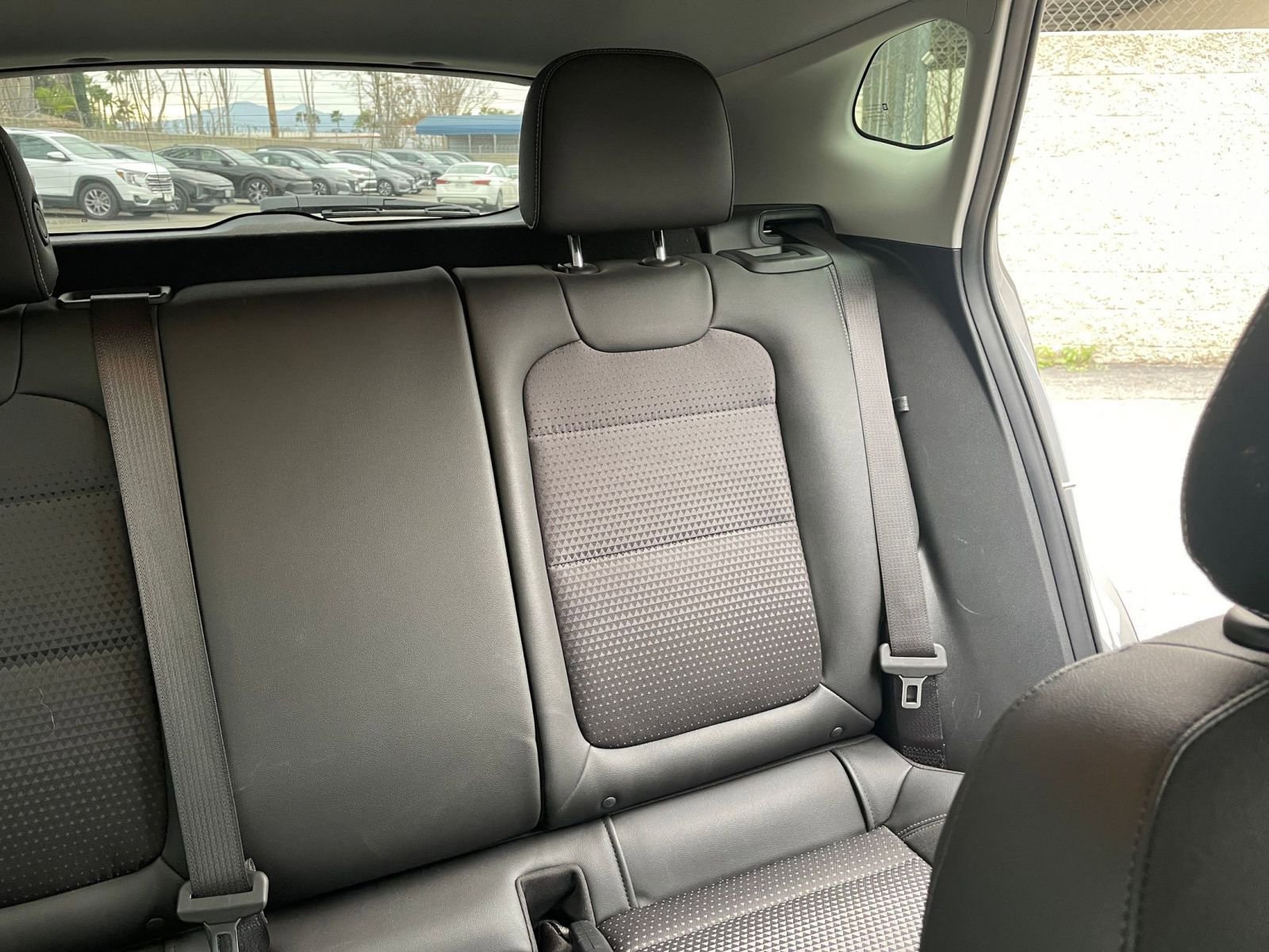 Used 2025 Chevrolet Trax LT image 37