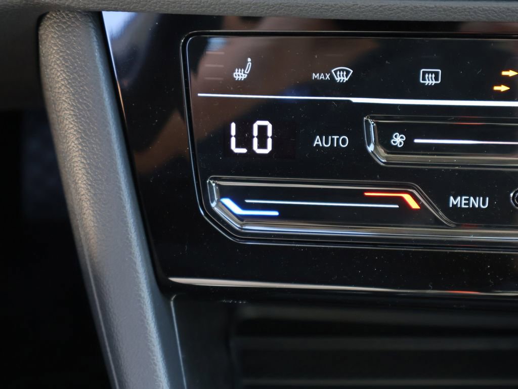 New 2026 Volkswagen Jetta SE FWD image 27