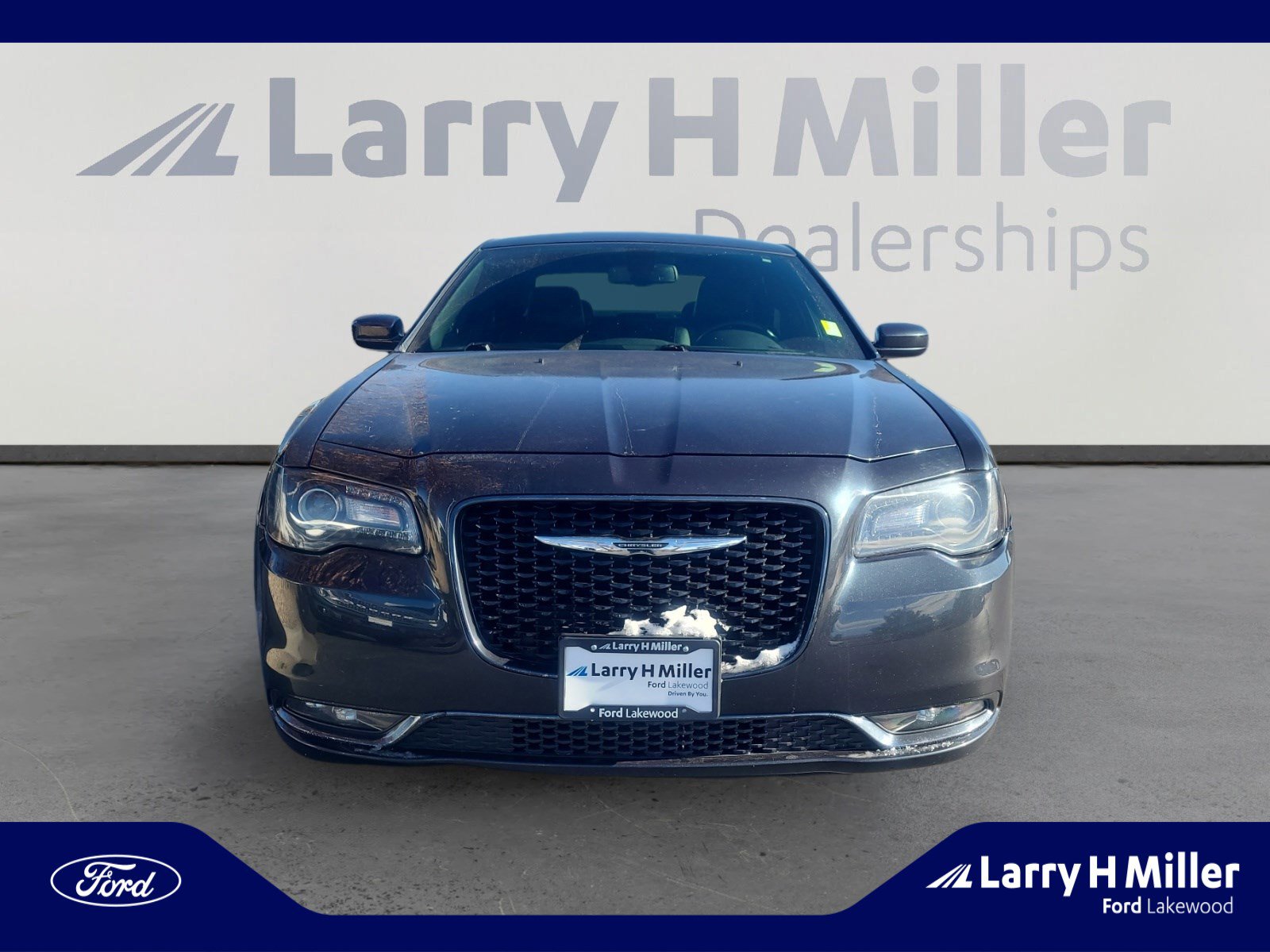 Used 2019 Chrysler 300 S image 8