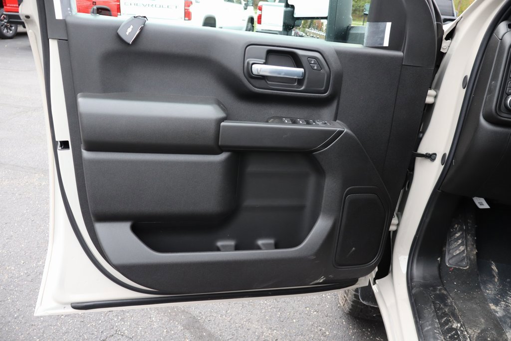 New 2026 Chevrolet Silverado 2500 Custom w/ Custom Value Package image 4