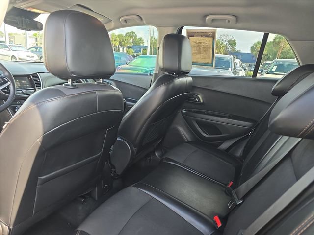 Used 2019 Chevrolet Trax LT w/ LT Convenience Package FWD image 10