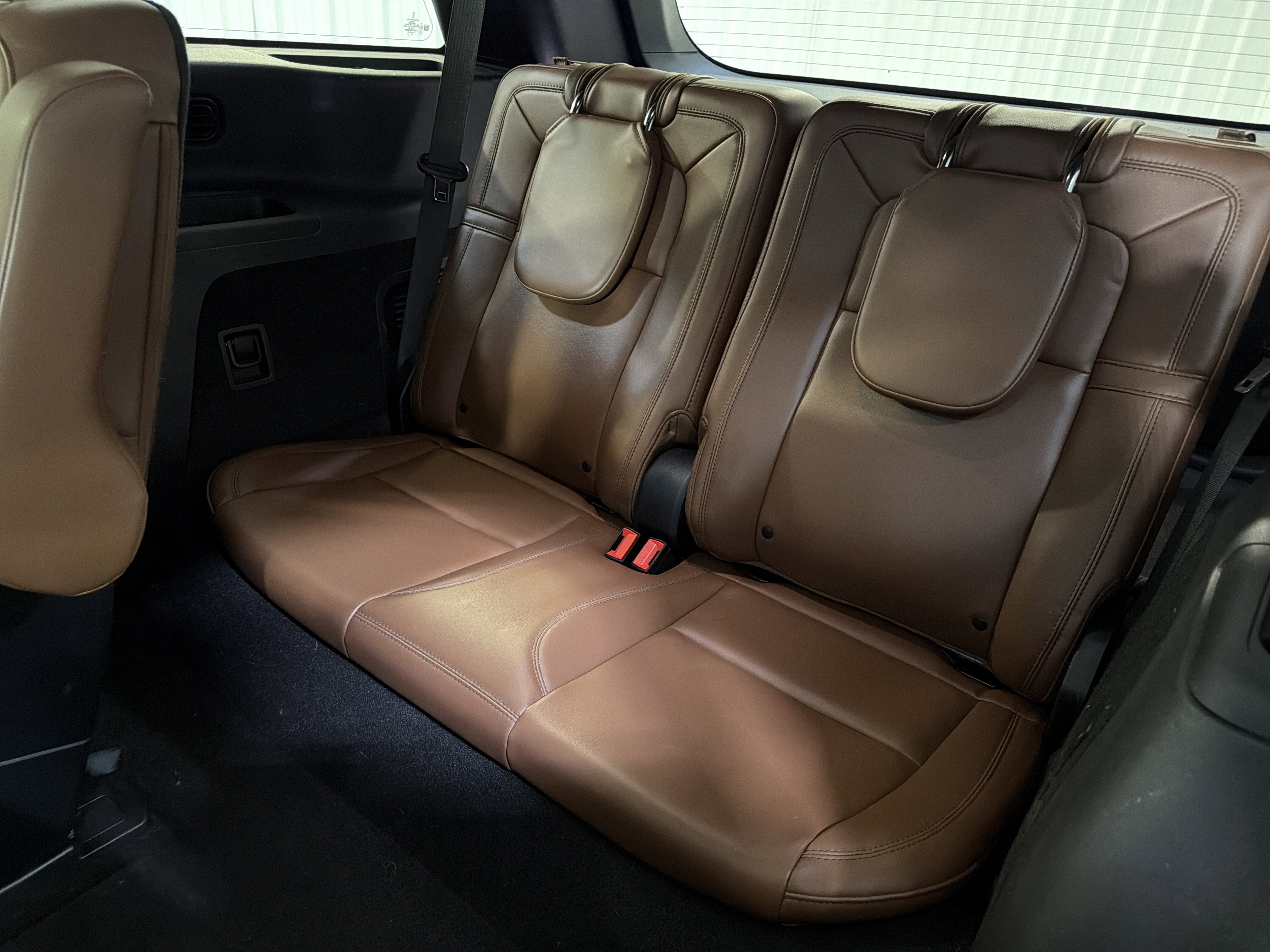 Used 2024 Lincoln Aviator Reserve w/ Elements Package Plus RWD image 11