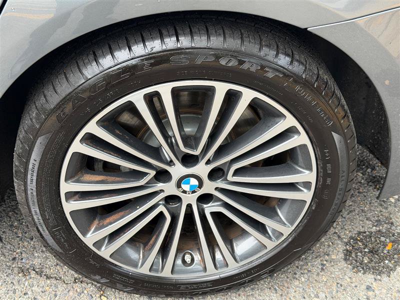 Used 2019 BMW 540i xDrive w/ Convenience Package AWD/4WD image 16