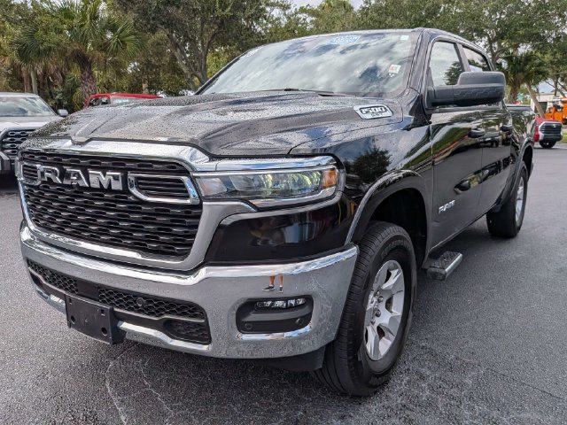 Used 2025 RAM 1500 Big Horn AWD/4WD image 7