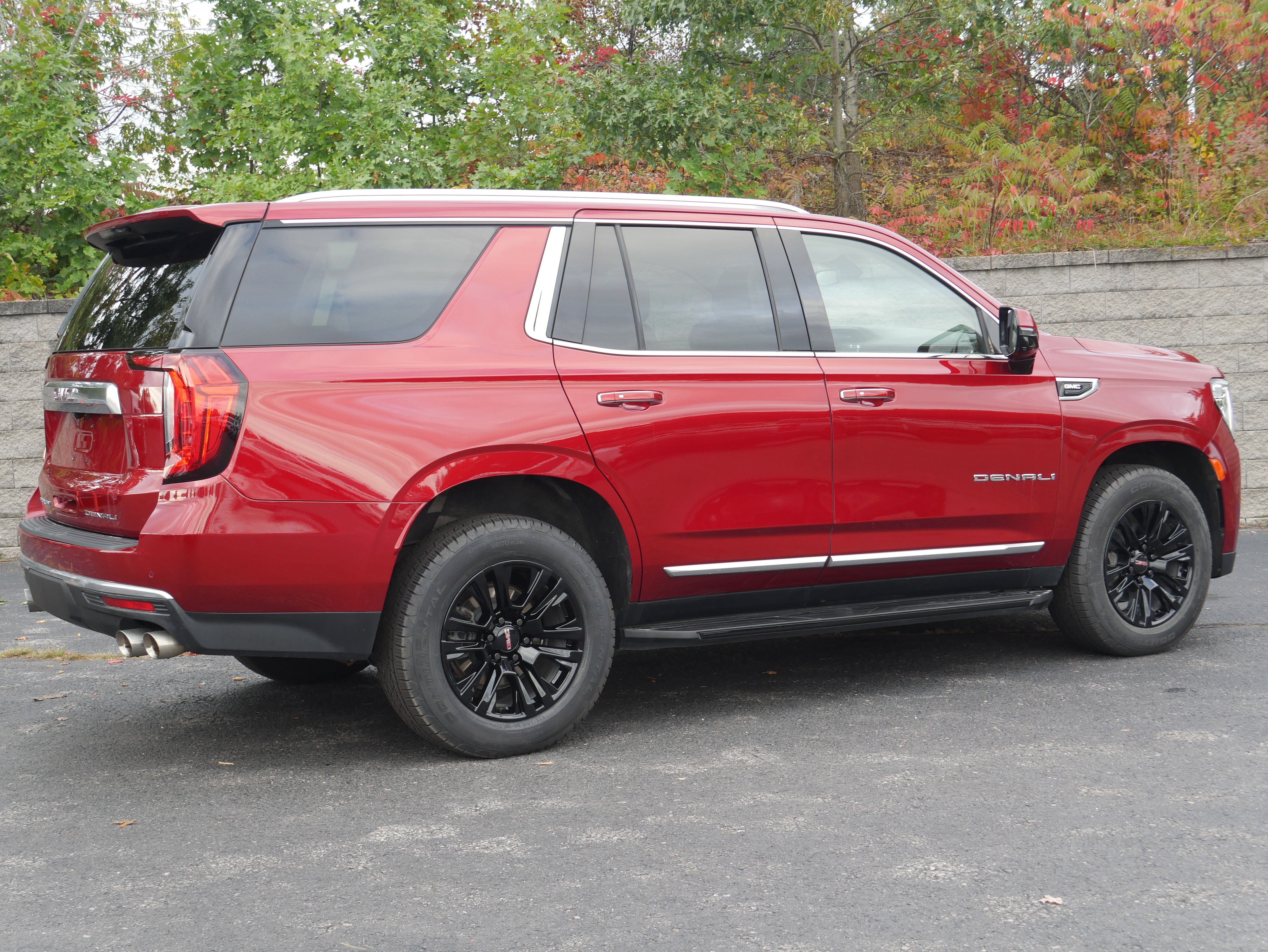 Certified 2022 GMC Yukon Denali w/ Max Trailering Package AWD/4WD image 10