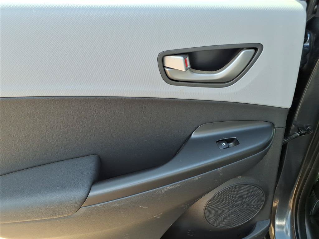 Used 2020 Hyundai Kona Ultimate FWD image 10