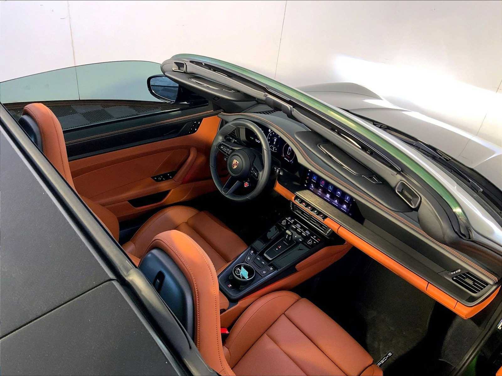 Certified 2026 Porsche 911 Targa 4 GTS AWD/4WD image 20