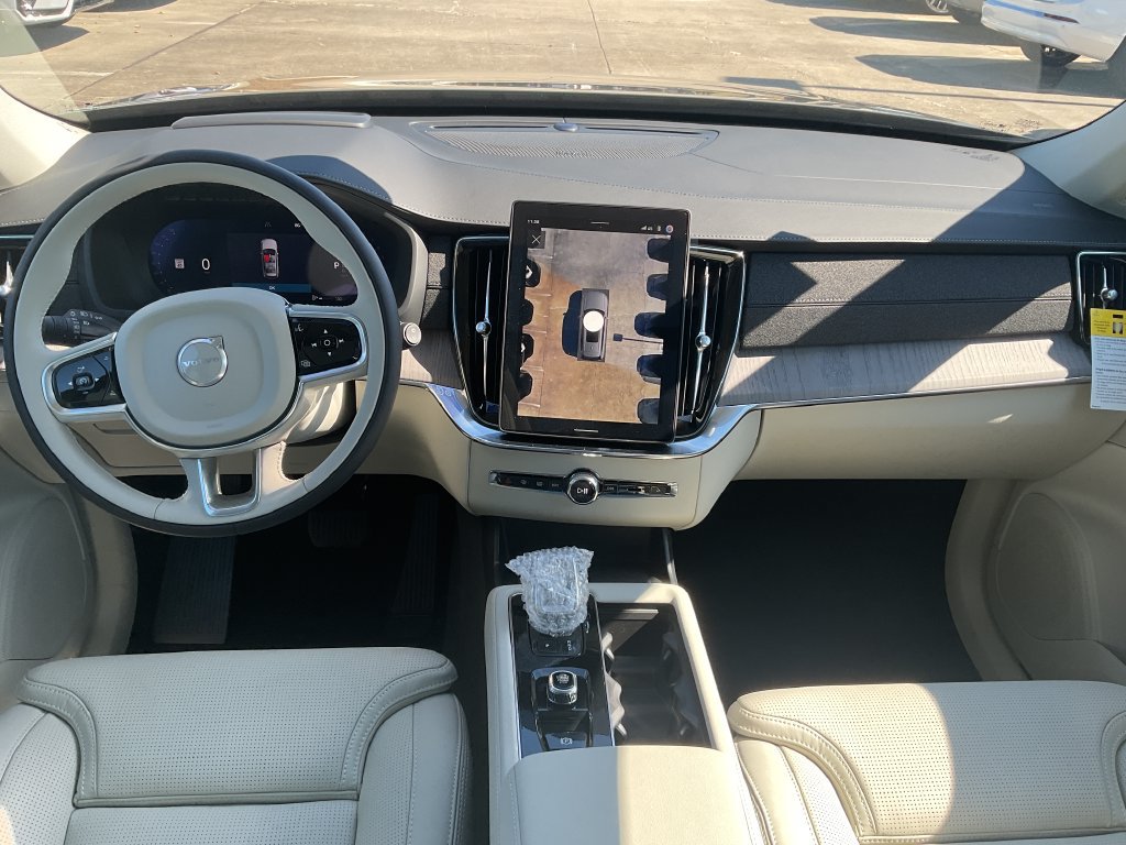 New 2027 Volvo XC90 B6 Ultra AWD/4WD image 21