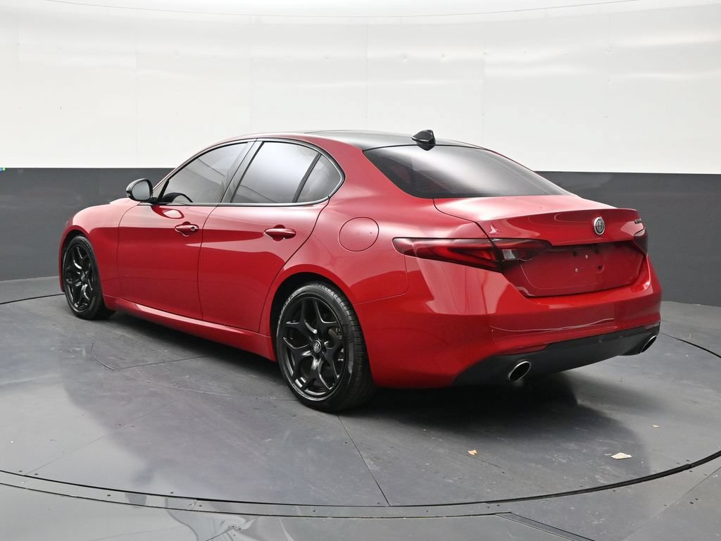 Used 2021 Alfa Romeo Giulia Sprint w/ Nero Edizione RWD image 3