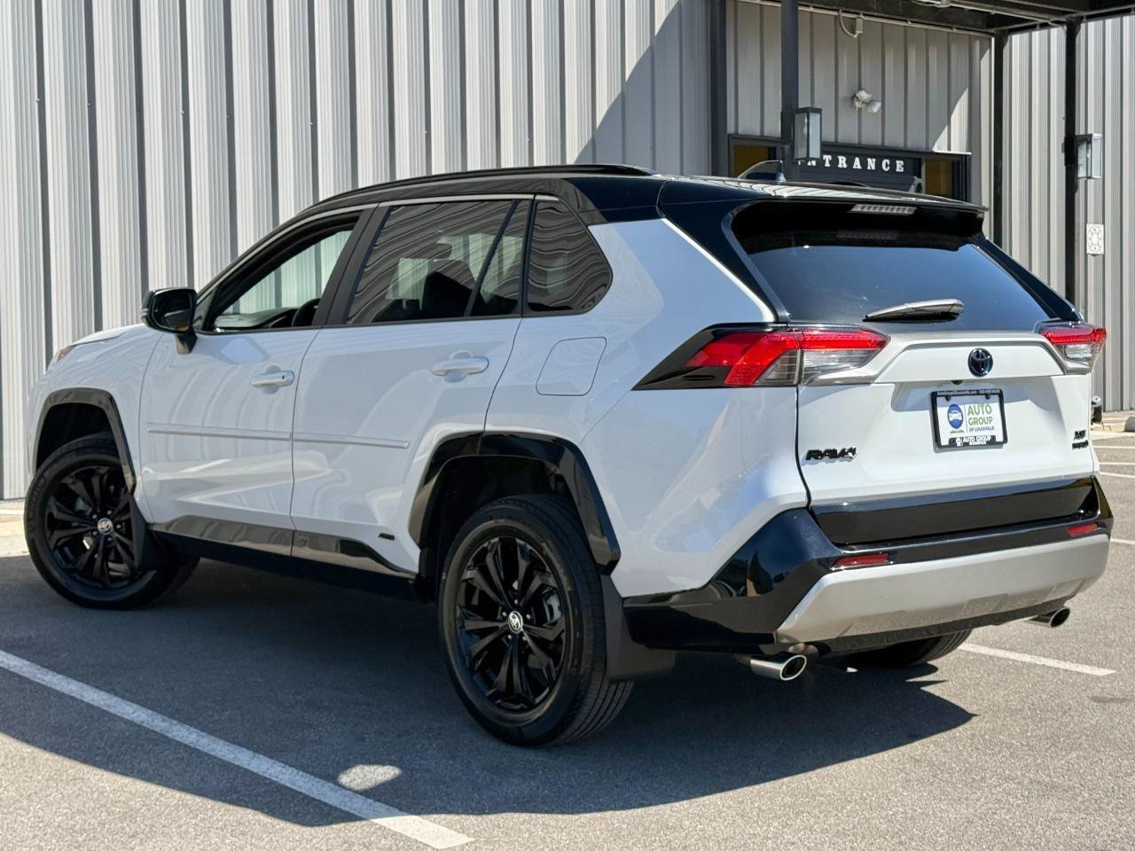 Used 2024 Toyota RAV4 XSE w/ Weather Package AWD/4WD image 7