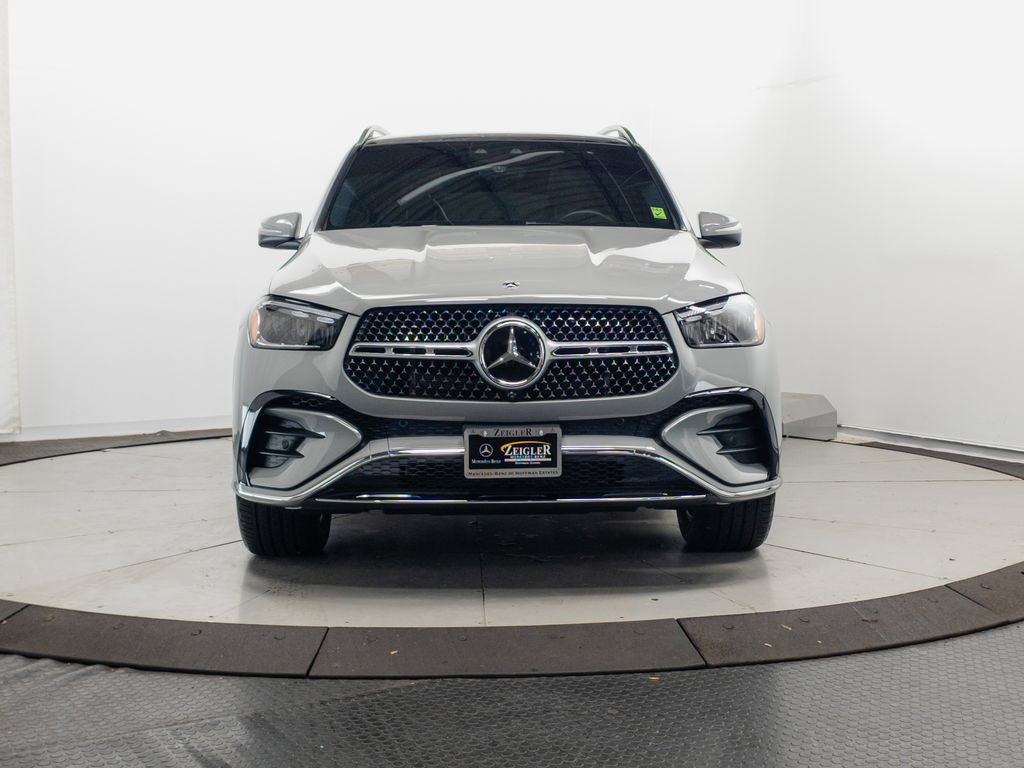 Used 2025 Mercedes-Benz GLE 450e 4MATIC image 2