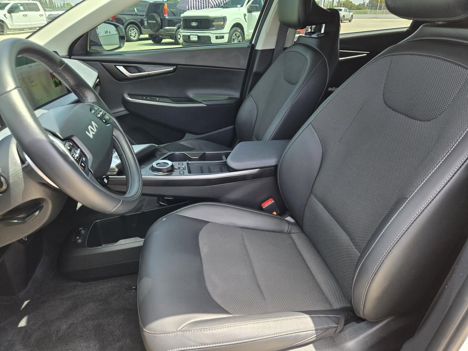Used 2024 Kia EV6 Light RWD image 24