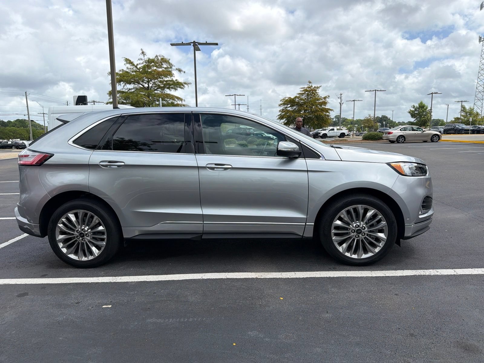 Used 2024 Ford Edge Titanium w/ Titanium Elite Package AWD/4WD image 9