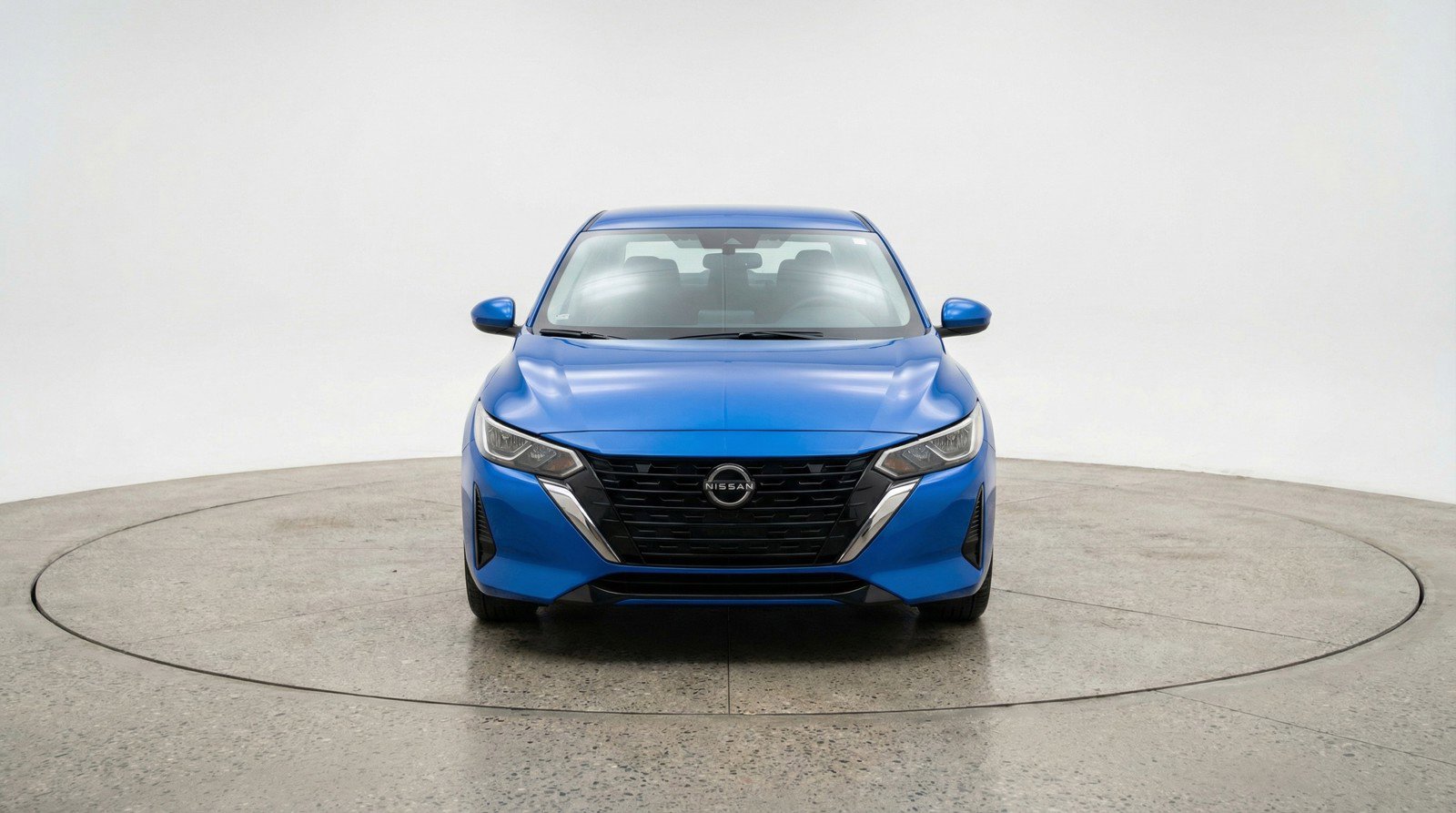 Used 2025 Nissan Sentra SV image 2