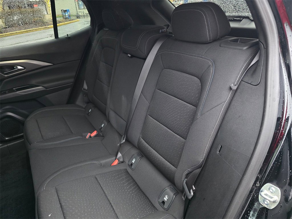 Used 2025 Chevrolet Equinox EV LT w/ Convenience Package image 17