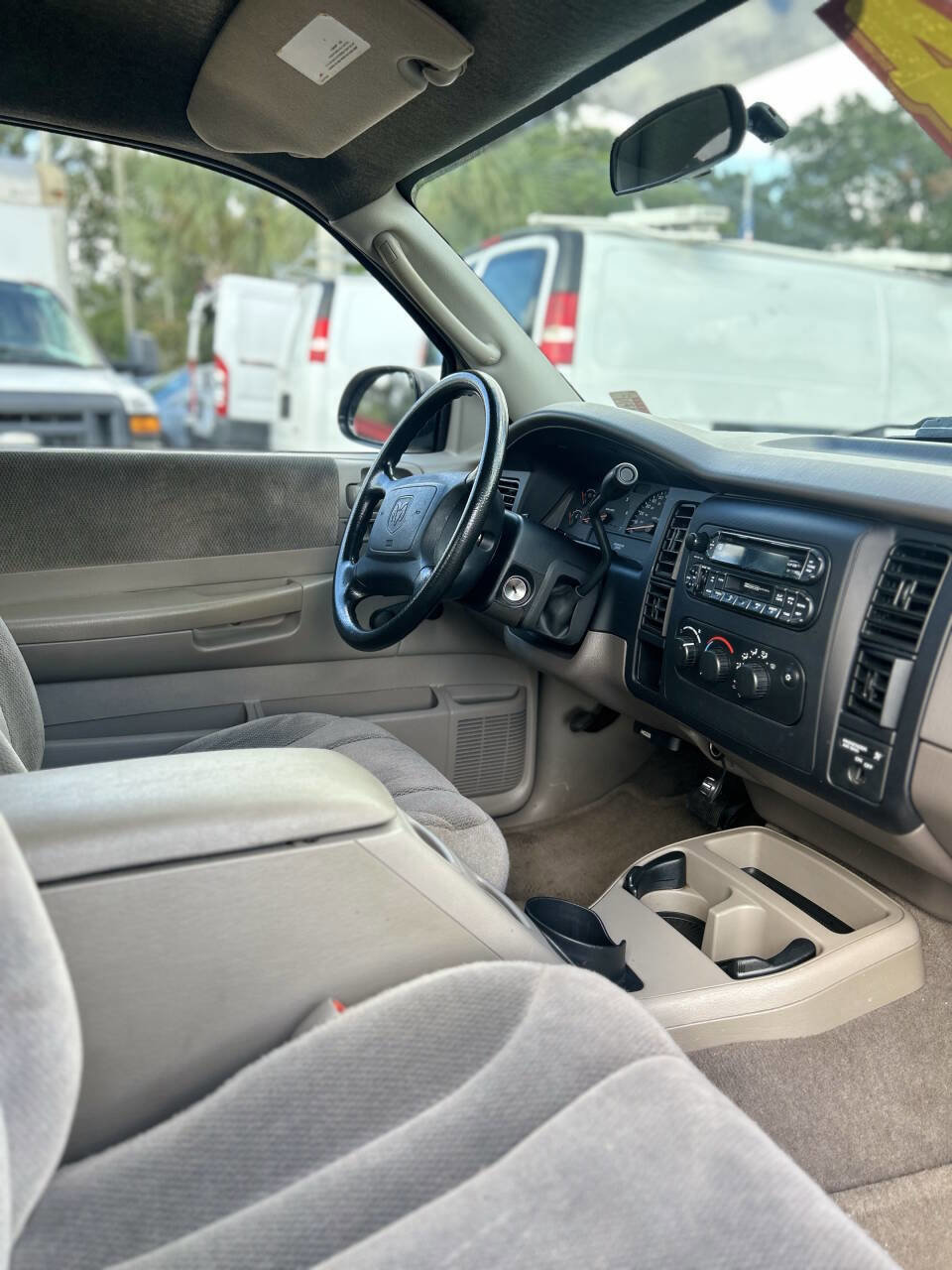 Used 2004 Dodge Dakota SLT image 8