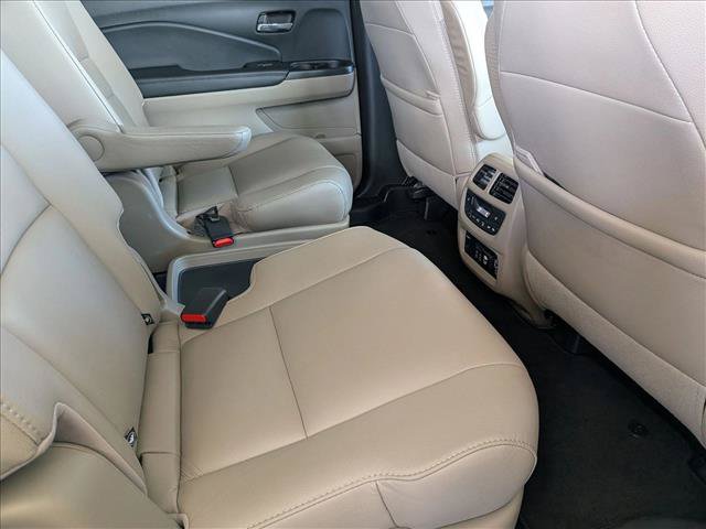 Certified 2022 Honda Pilot Touring image 22