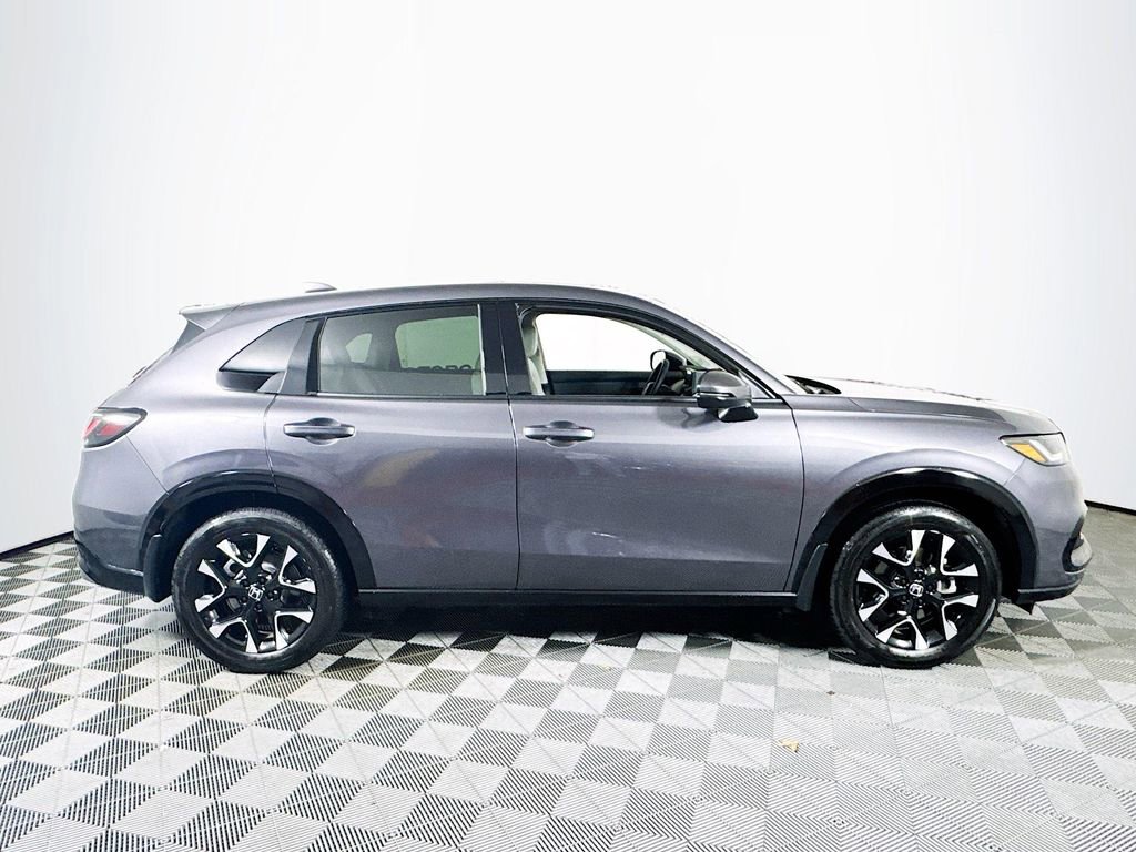 Used 2026 Honda HR-V EX-L image 8