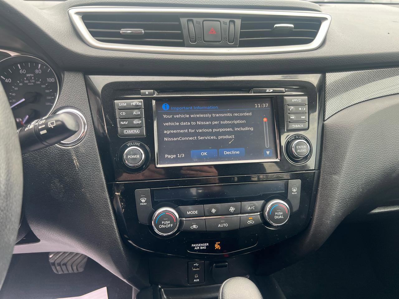 Used 2016 Nissan Rogue SL image 21