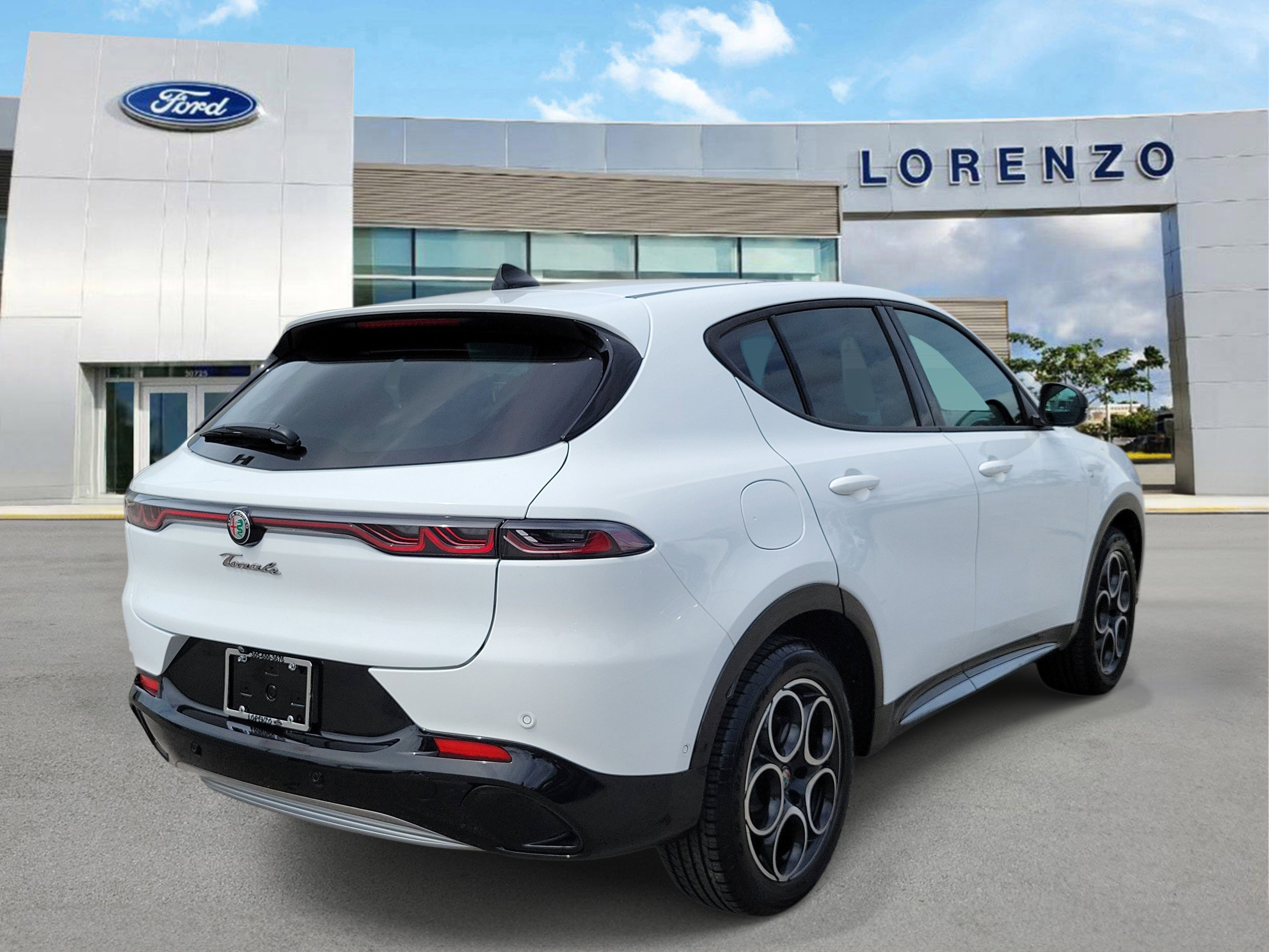 Used 2024 Alfa Romeo Tonale Ti w/ Active Assist Package AWD/4WD image 5