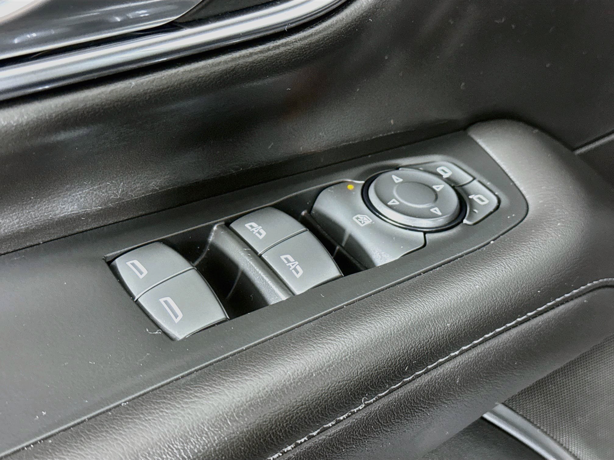 Used 2023 Chevrolet Suburban LS AWD/4WD image 18