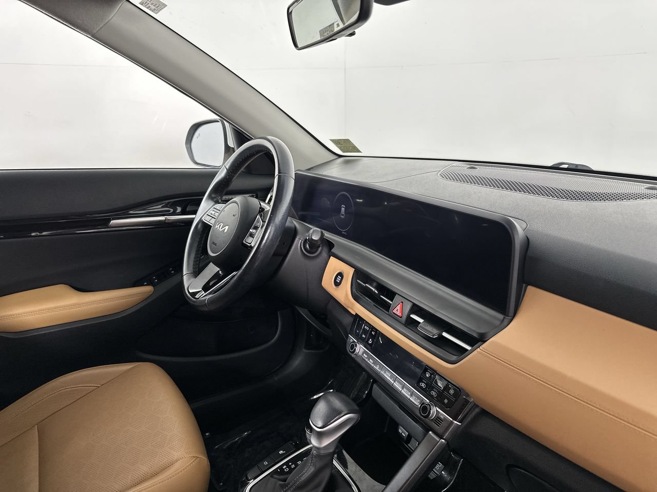 Certified 2024 Kia Seltos EX FWD image 13