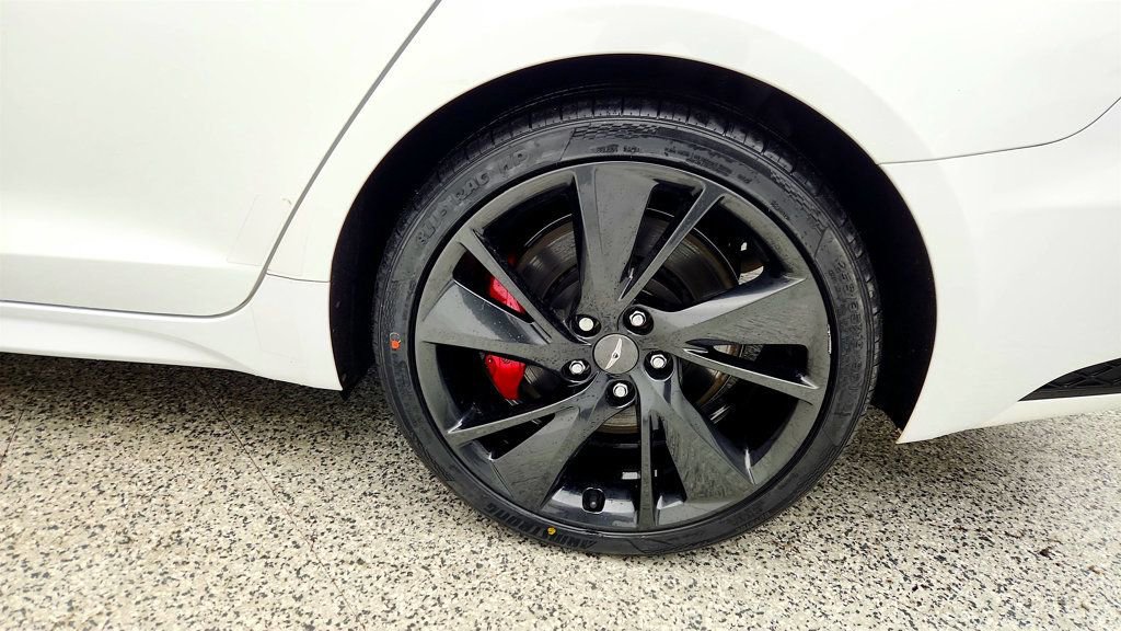 Used 2023 Genesis G70 3.3T w/ Sport Prestige Package RWD image 9