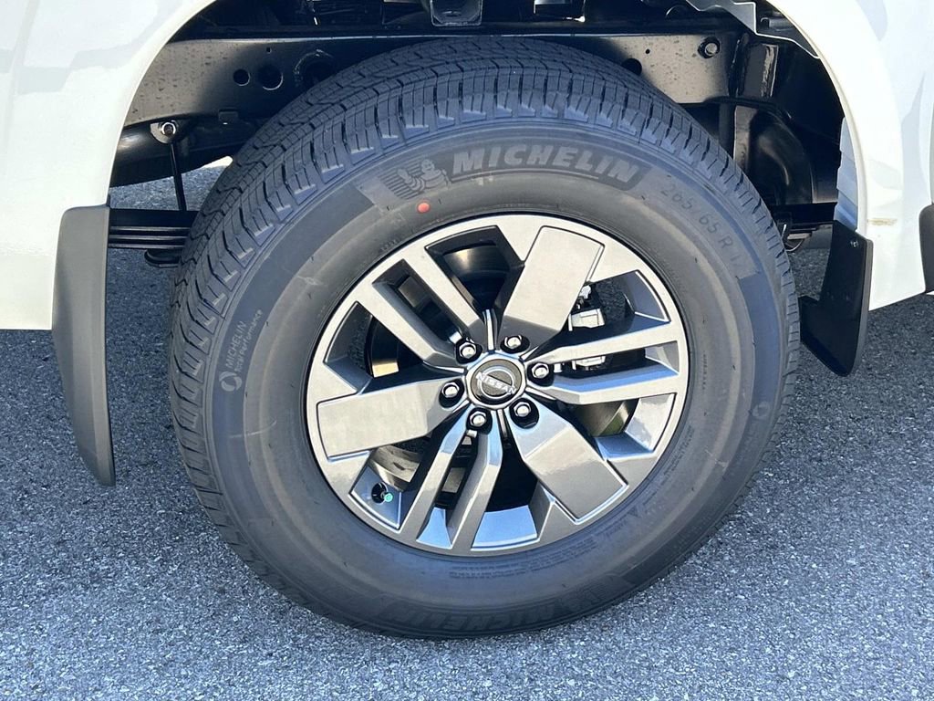 New 2026 Nissan Frontier SV w/ Tow Package AWD/4WD image 11