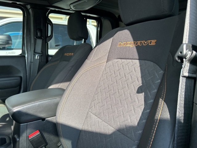 Used 2024 Jeep Gladiator Mojave w/ Convenience Group image 33