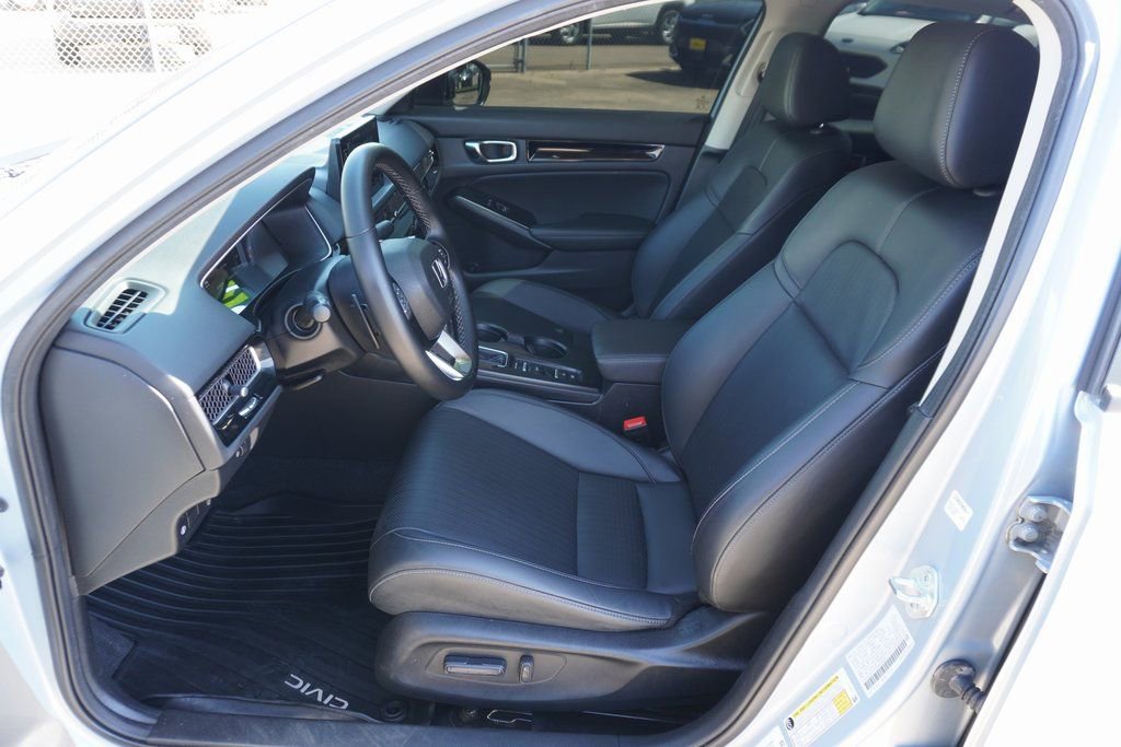 Used 2022 Honda Civic Touring image 6