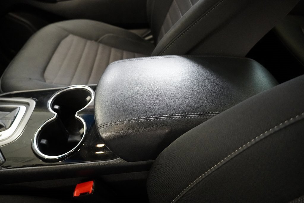 Used 2015 Ford Edge SE image 21