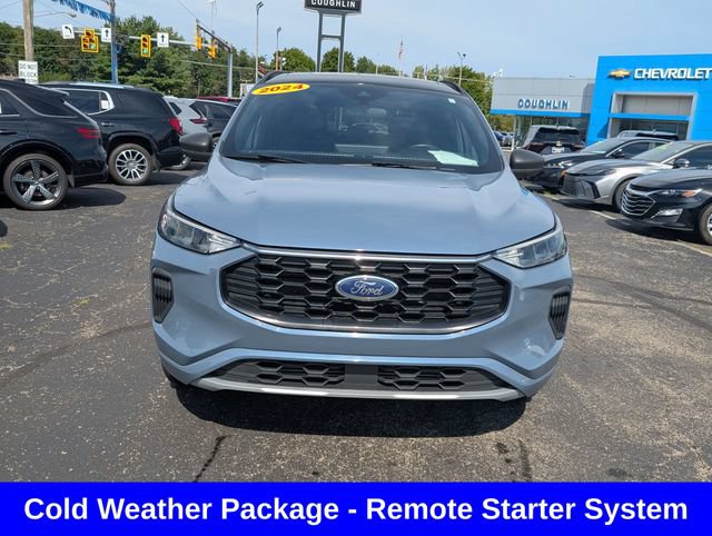 Used 2024 Ford Escape ST-Line w/ Tech Pack #1 AWD/4WD image 2