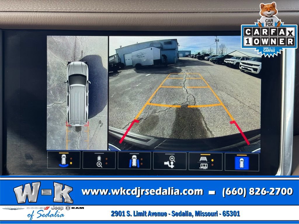 Used 2023 GMC Yukon XL Denali AWD/4WD image 22