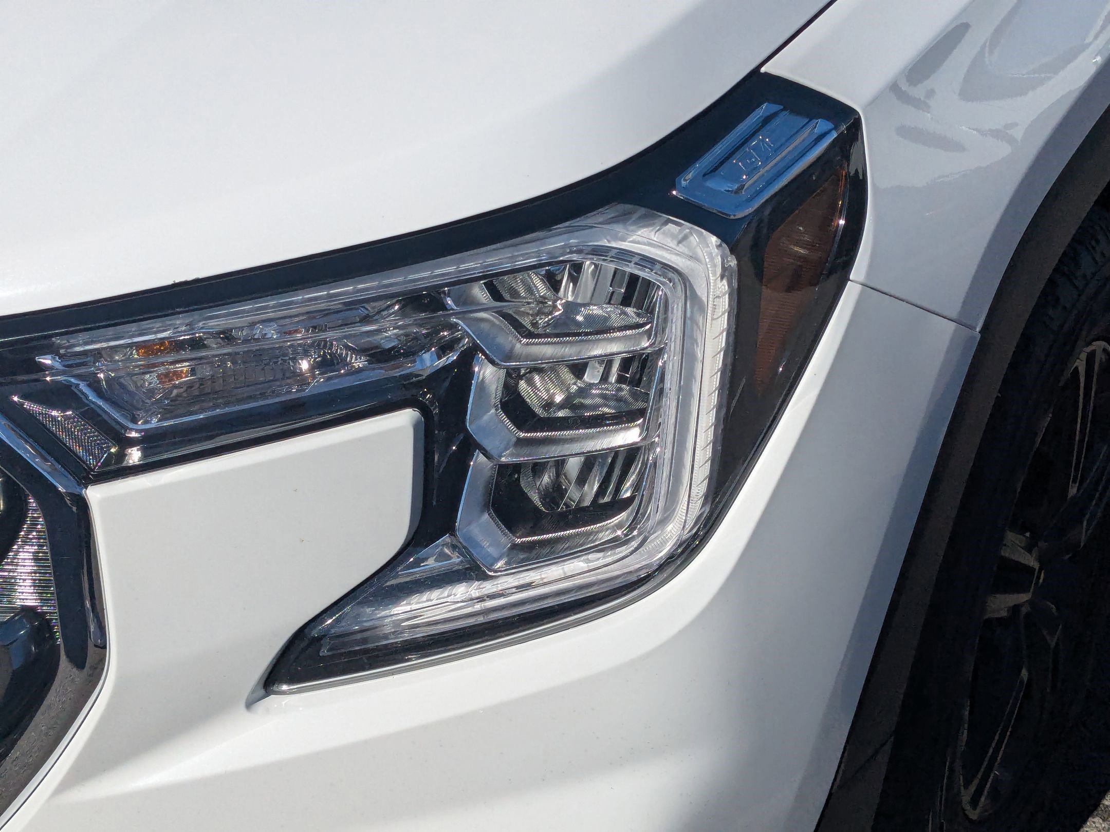 Used 2023 GMC Terrain AT4 image 10