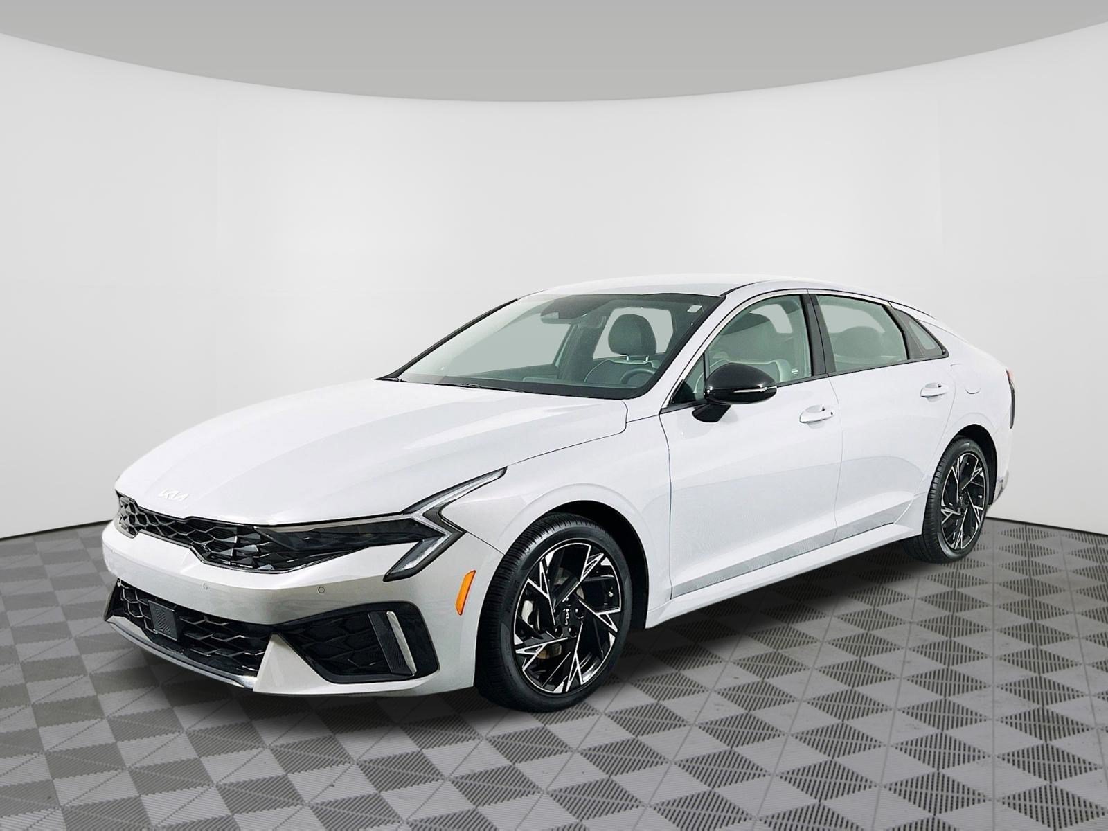 New 2025 Kia K5 GT-Line FWD image 2