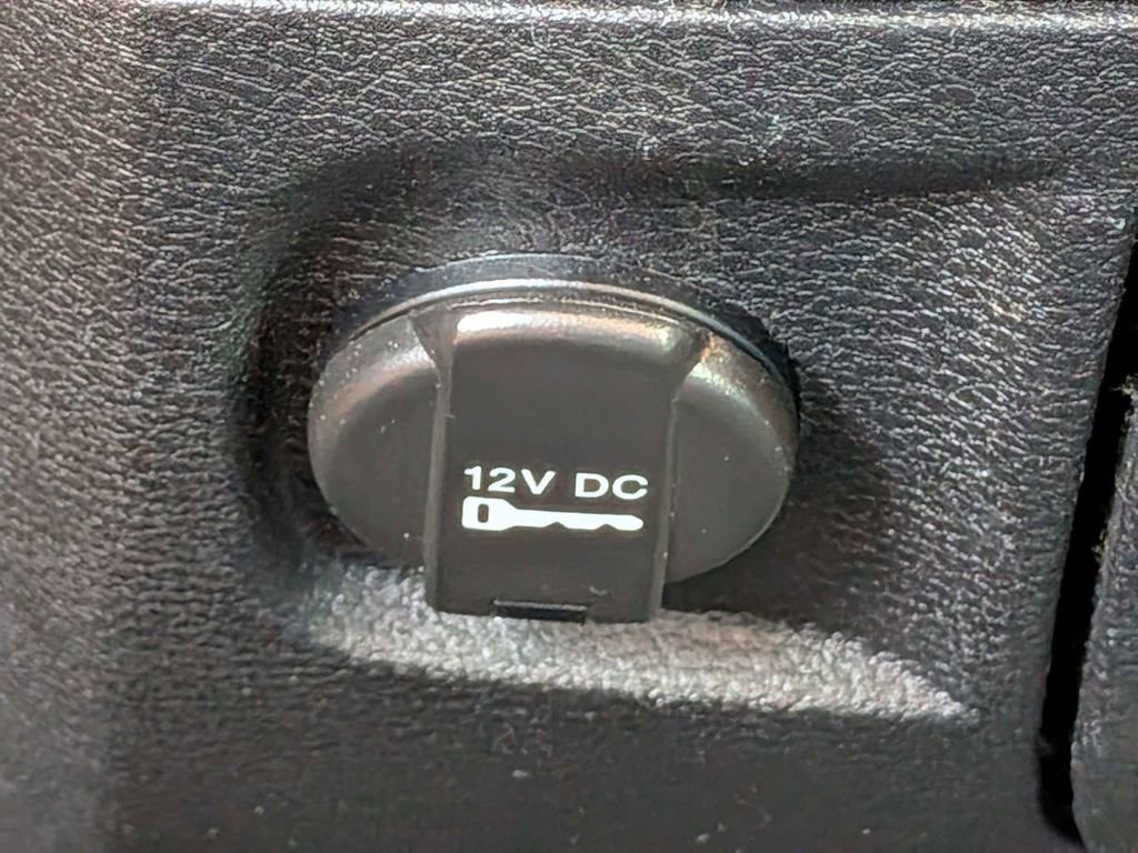 Used 2014 RAM 1500 Express image 22